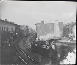 ["El" train.]
