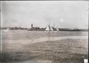 [Northern end of Blackwell's Island from foot of 86th Street.]