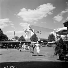 [Ford building, New York World's Fair.]