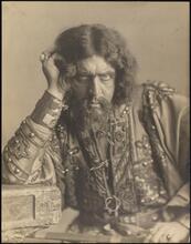 [E. H. Sothern in the title role of "Macbeth".]