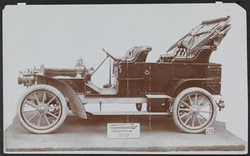 Automobile (Cars).