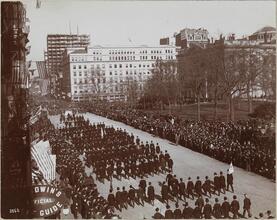 Sound Money Parade, Oct. 31, 1896/ B'way in from Murray St.