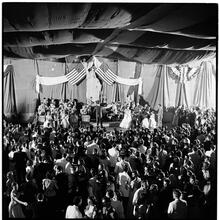 Vaughn Monroe [Monroe and band performing.]