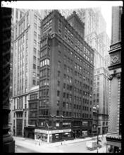 [41st Street and Madison Avenue.]