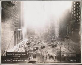42nd St. Side [Lincoln Building construction.]
