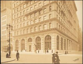 [44th Street and Fifth Avenue.]