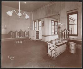 St. Luke's Hospital -- General Serving Room.