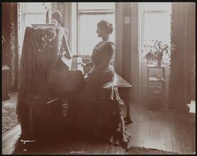 Residence, Mrs. Elliott.