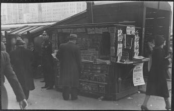 [Newsstand at Union Square subway entrance.]