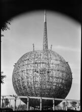 [Construction of the Helicline, Trylon and Perisphere, New York World's Fair site.]