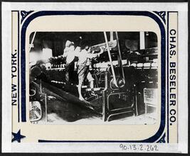 [Young cotton mill operators.]