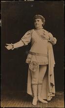 [Jessie Barlett Davis as Alan a-Dale in "Robin Hood".]