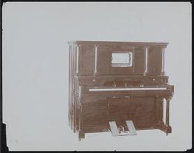 Pianos & Benches.