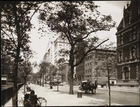 [5th Avenue and 61st Street.]