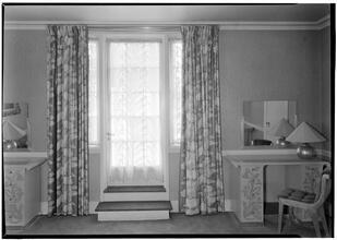 Charles S. MacVeigh [residence]. Penthouse guest room window.