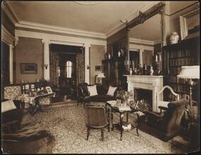 [Cross residence, 6 Washington Square North.]