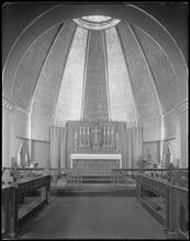 481 Hudson Street. St. Luke's Protestant Episcopal Chapel, altar view.