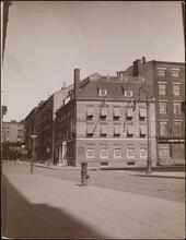 [Broad Street, Fraunces Tavern.]