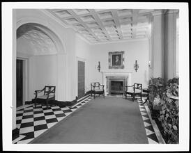 988 5th Avenue at 80th Street. Apartments, entrance lobby.
