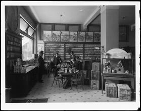 Franklin Street and Greenwich Street. B. Fischer and Co. Factory, testing tea.