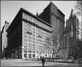 [Fifth Avenue and 26th Street.]