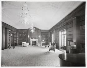 [Rogers Estate, "Port of Missing Men", Interior of Library, Southampton, L.I.]