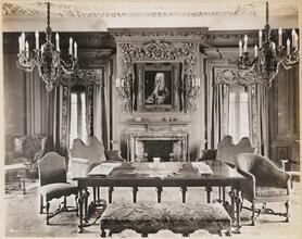 Residence of H. A. Tremaine, Cleveland. O. Living room