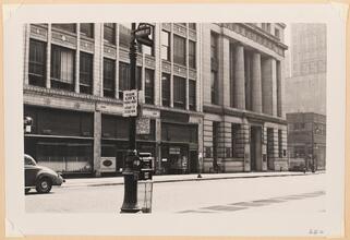 Both Sides of Broadway from Bowling Green to Worth Street [Broadway and Worth Street.]