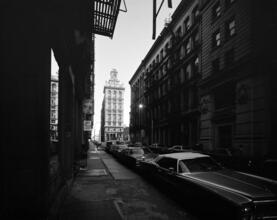 [Looking east on Leonard Street toward the former New York Life Insurance Company building at 346 Broadway.]