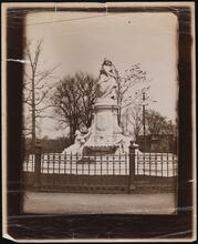 [Lorelei fountain.]