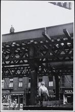 [Third Avenue El between 10th and 11th Streets.]