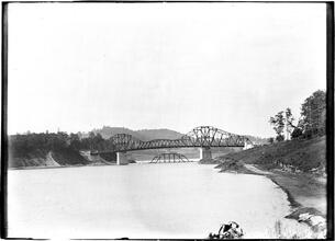 Pine's Bridge