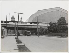 [Elevated Station and Kingsbridge Armory.]