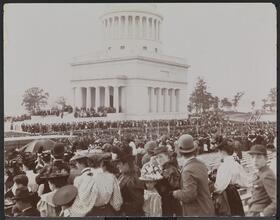 Monuments, Grant Monument Dedication. Gen. Grant's Statue on Horse.