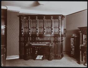 Pianos & Benches.
