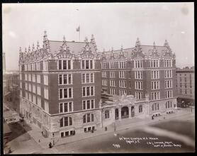 DeWitt Clinton High School in Manhanhattan from the Front, South east.