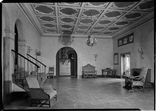Unity Club. Lobby toward dining room.