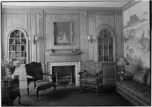 David Bernstein [residence]. Library.