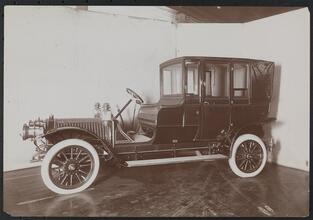 Automobile (Cars).