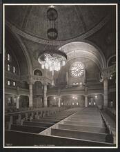 Holy Trinity R.C. Church.
