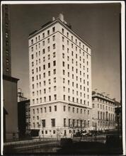 660 Park Avenue. Apartment building