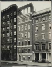 [South side of East 71st Street between Park and Lexington Avenues.]