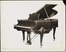 Pianos, Duo-Art W.R. (Louis XV) Design.