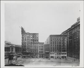 West Side of Fifth Ave. 42 to 43 Sts.