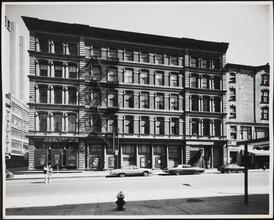 [East side of West Broadway between Duane and Reade Streets.]
