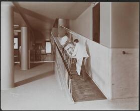 Roosevelt Hospital, Incline.