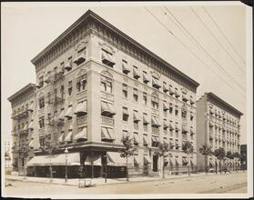 1040 Grand Concourse. Apartment building