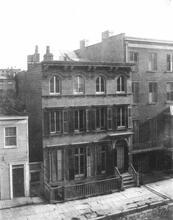 [Row House]