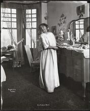 [Frances Starr.]
