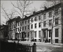 [Unidentified neighborhood.]